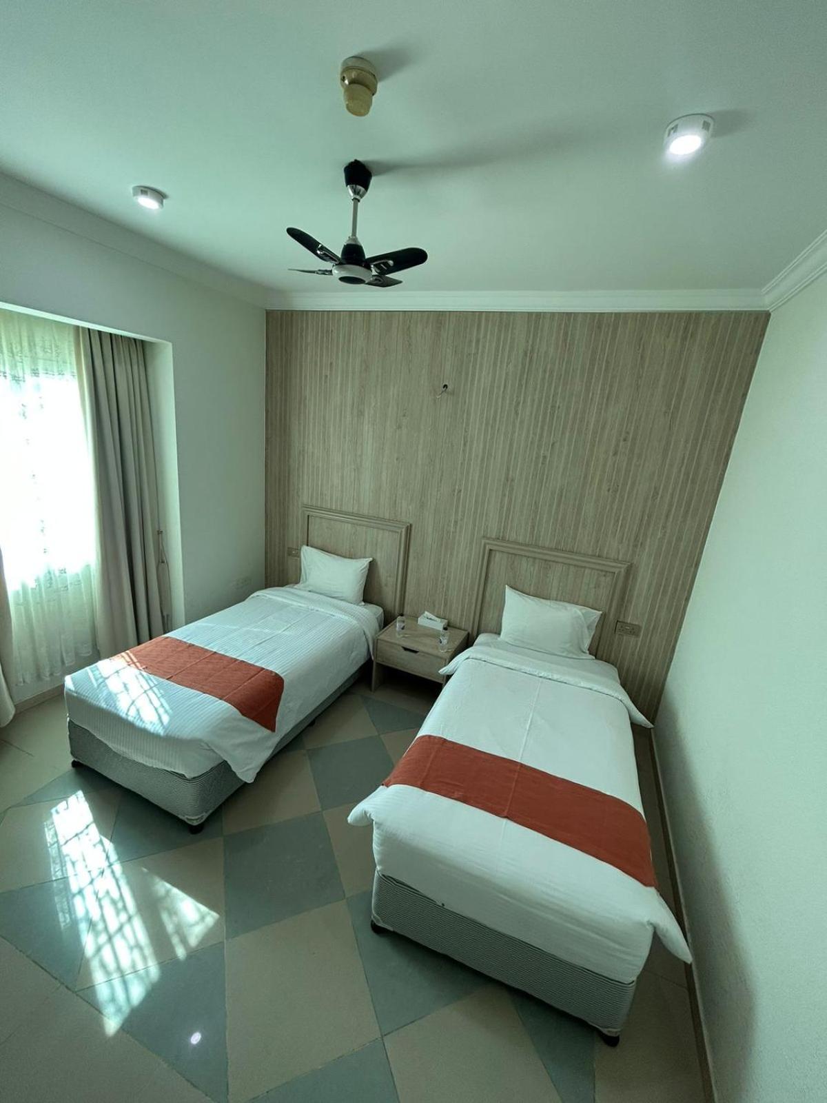 Safari Hotel Назва Экстерьер фото